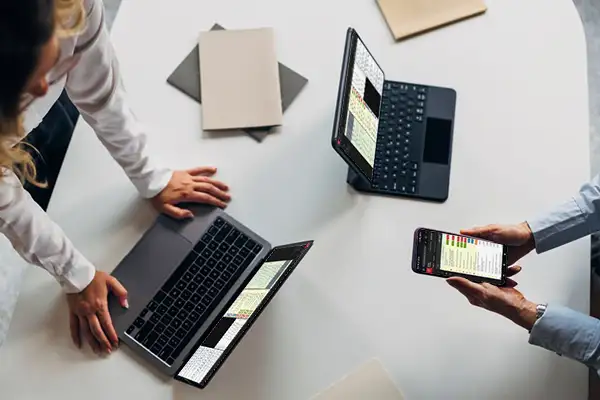 Agile Project Management A team with multiple devices using BARD Tracker